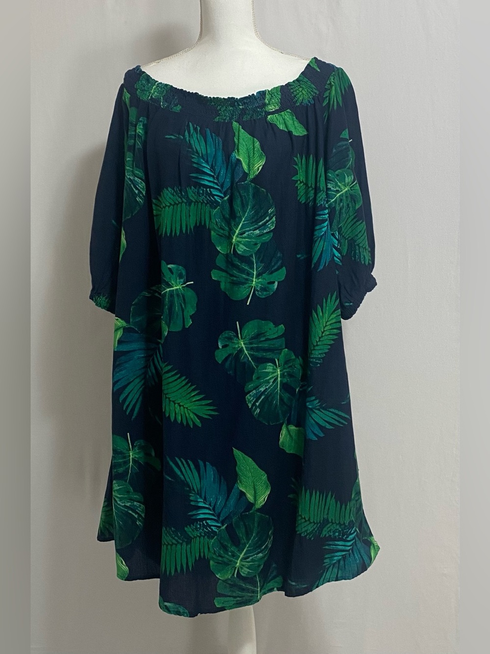 Old Navy Navy and Green Tropical Print Off-Shoulder Dress